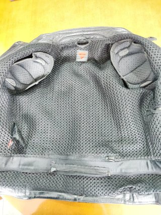 Chaqueta cuero dainese