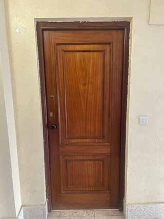 Puerta de madera