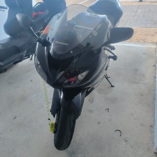 Kawasaki Ninja ZX-10R Negra