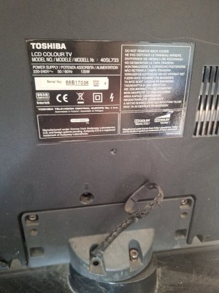 Toshiba Plasma TV Negra para piezas o arreglar