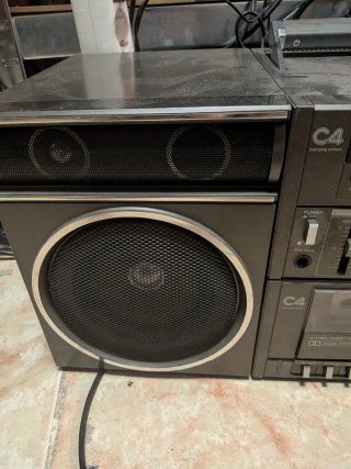 Boombox Sanyo C4 Cassette Radio Vintage