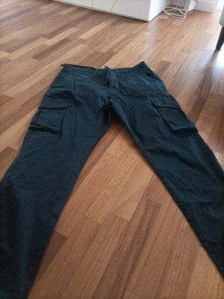 Completo: camicia, pantaloni e cappellino