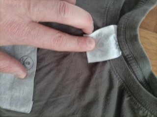 Completo: camicia, pantaloni e cappellino