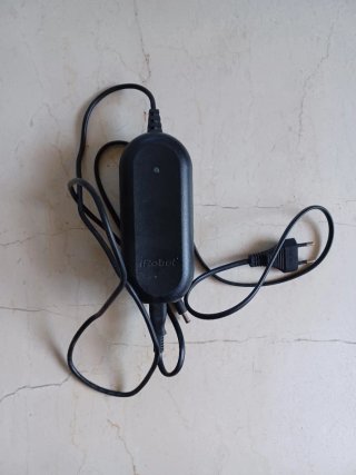 Roomba 775 con cargador y batería nueva