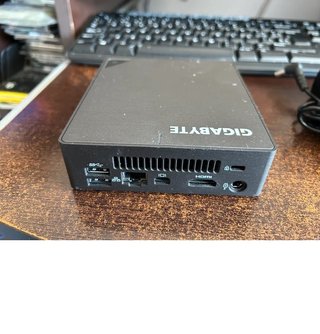 Gigabyte BRIX GB-BKi5A-7200 Mini PC Core i5
