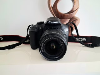 5.019 DISPAROS Canon EOS 1300D con objetivo kit