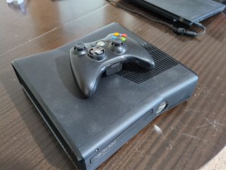 Consola Xbox 360 Slim Negra