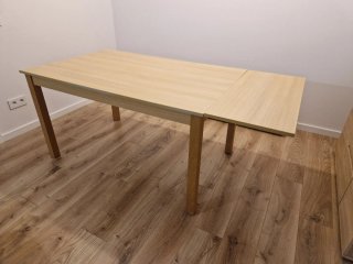 Mesa de comedor extensible de madera color roble