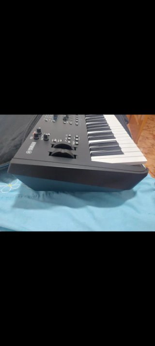 Yamaha MODX7+ Sintetizador Teclado