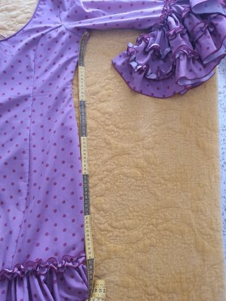 Traje de flamenca rosa con lunares