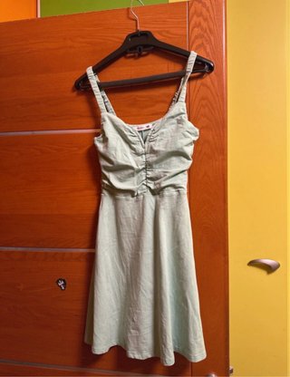 Vestitino verde taglia XS