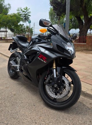 Suzuki GSX R600