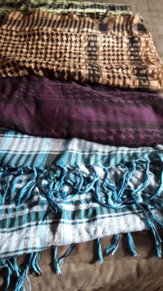 4 Palestinas/Pañuelos Estampados.