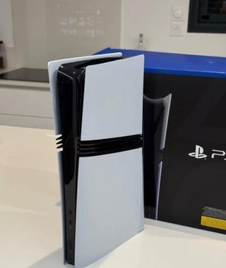 PlayStation 5 Pro 2TB + Mando