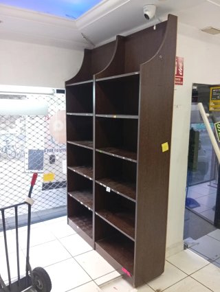3 Estanterías Tienda Alimentación Metal y madera