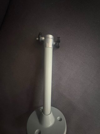Soporte para proyector ajustable