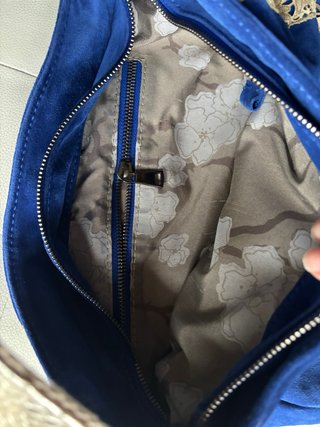 Borsa scamosciata blu elettrico a spalla