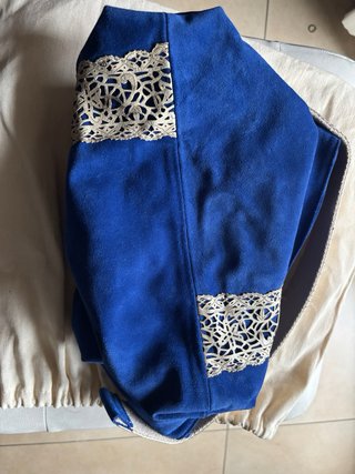 Borsa scamosciata blu elettrico a spalla
