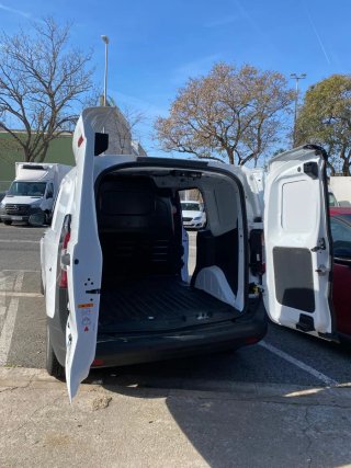 Ford Transit Courier 2025