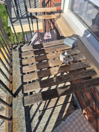 URGE VENTA.Conjunto mesa y sillas terraza madera