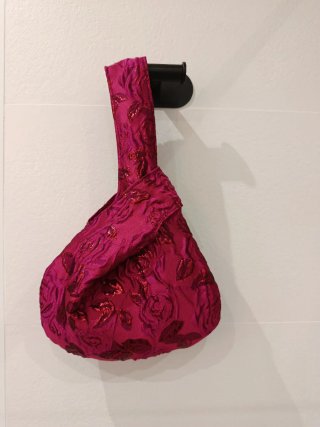 Bolso nudo japonés brocado flor buganvilla
