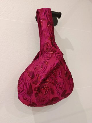 Bolso nudo japonés brocado flor buganvilla