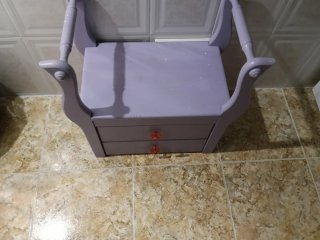 Mueble de madera con 2 cajones