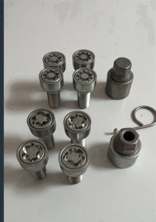 TORNILLOS ANTIRROBO VW GOLF AUDI SEAT VW T4 T5 T6