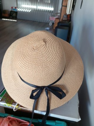 Sombrero di paglia da donna