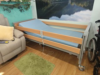 Cama articulada elevable