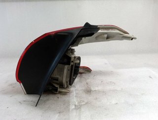 Piloto tras izq peugeot 9678074280 2008 535112