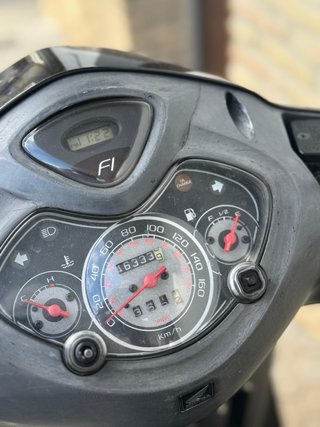 Moto Scooter 125cc Automática Gris/Negra