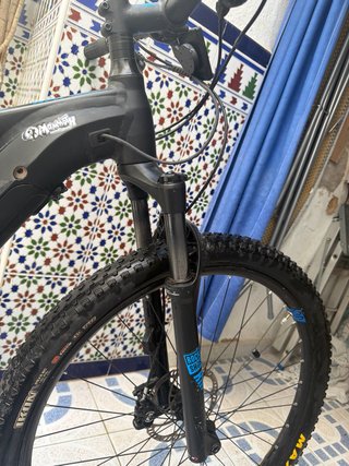 Bicicleta Eléctrica Cube reaction