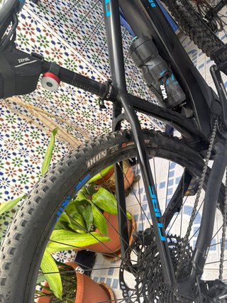 Bicicleta Eléctrica Cube reaction