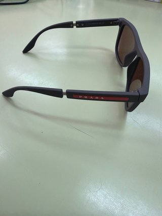 Gafas de sol Prada marrones
