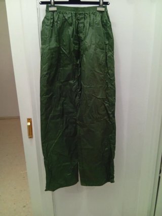 Pantalón de agua verde