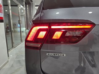 2022 Volkswagen Tiguan Allspace Life 2.0TDI 150CV