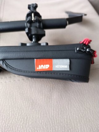 Soporte-funda móvil Vstrom 1000 14-19