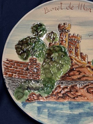 Plato Cerámica Lloret de Mar. Puigdemont