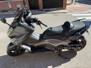 Yamaha T-max 530 Maxi Scooter