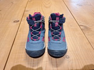 Botas de montaña niña azul y rosa. Talla 28