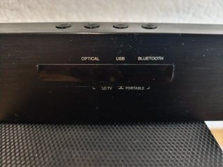 Barra de Sonido LG con Subwoofer Negro