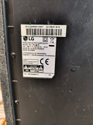 Barra de Sonido LG con Subwoofer Negro