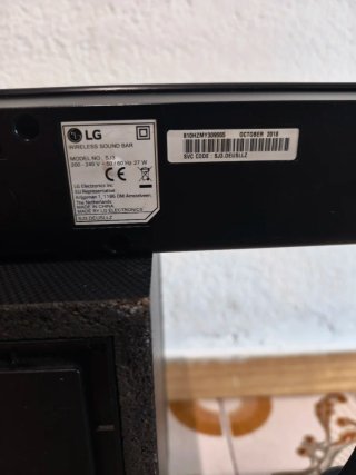 Barra de Sonido LG con Subwoofer Negro