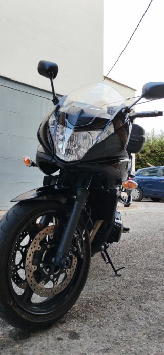Suzuki Bandit Negra