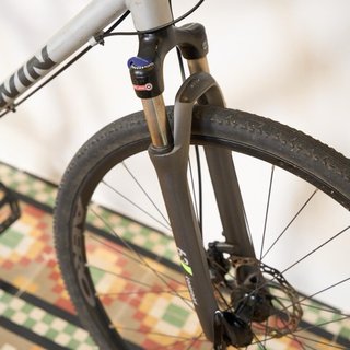 Bici BTWIN Riverside 500 Gris