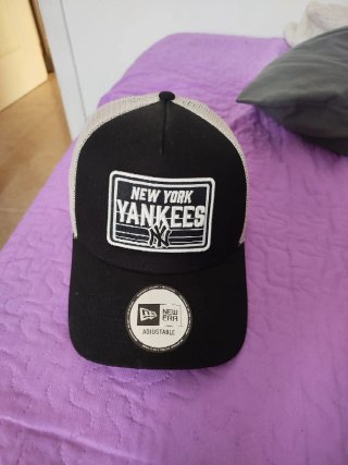 Gorra New Era Yankees Negra y Blanca