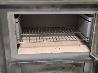 Estufa de leña con horno