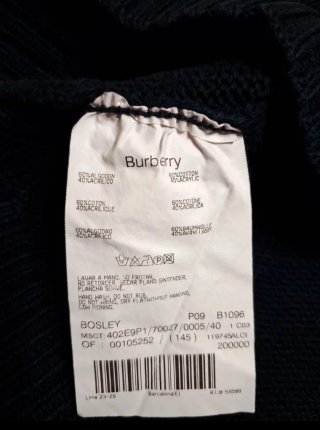 Jersey Burberry Talla 40 azul marino.
