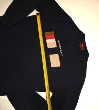 Jersey Burberry Talla 40 azul marino.